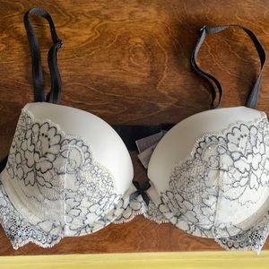 Victoria’s Secret bra